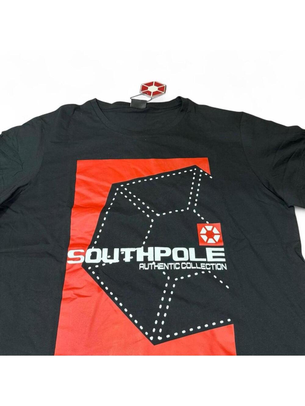 Southpole black graphic tee